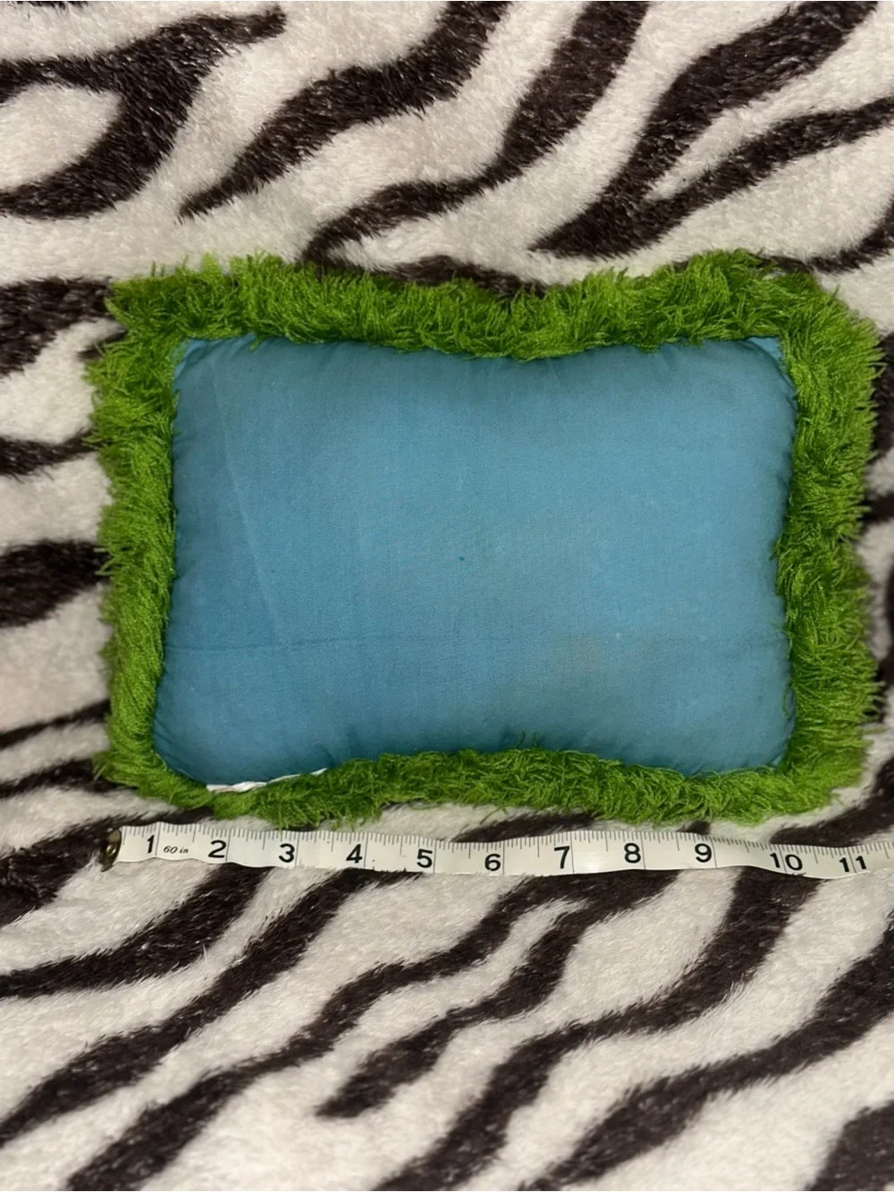 No brand soft green